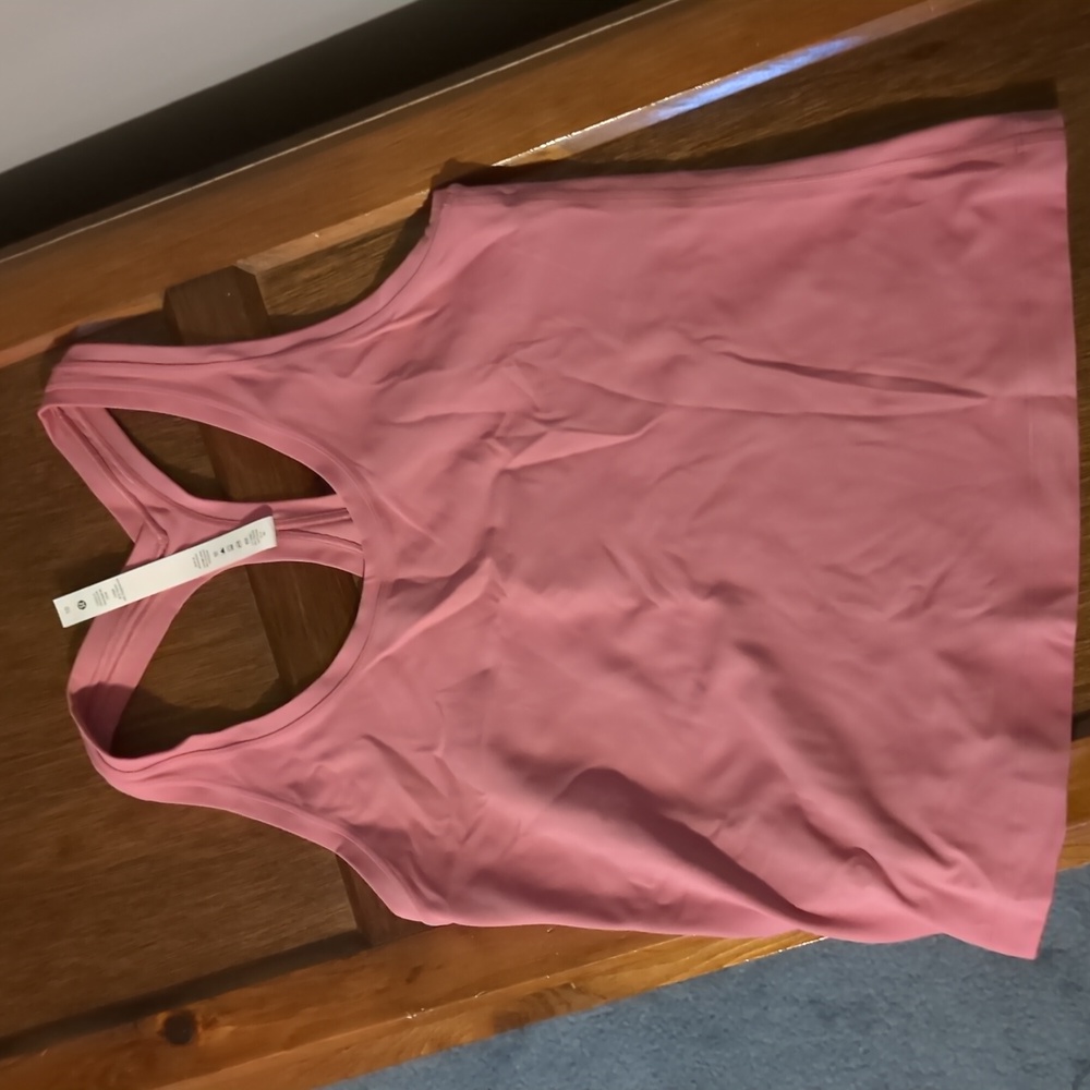 NWOT LULULEMON TANK